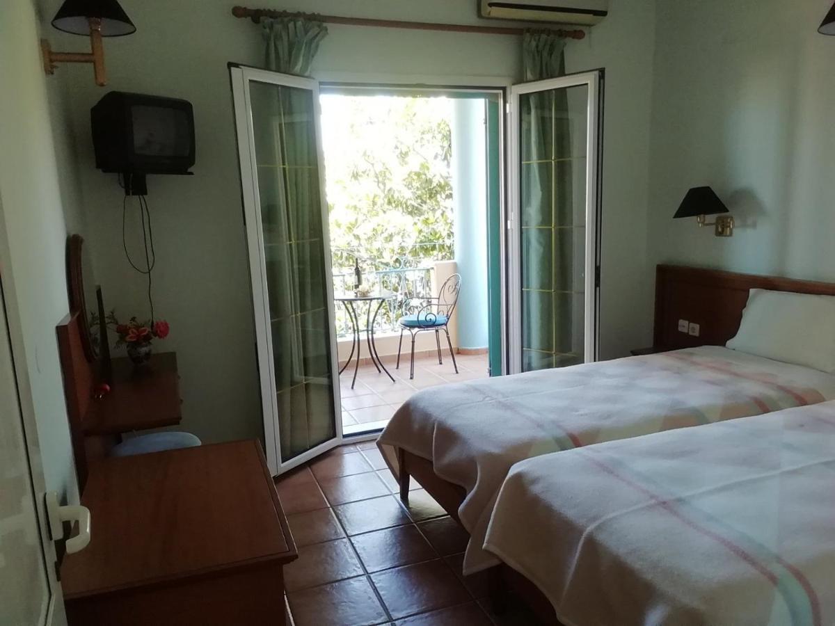 Poseidon Apartments Агиос-Гордиос Экстерьер фото