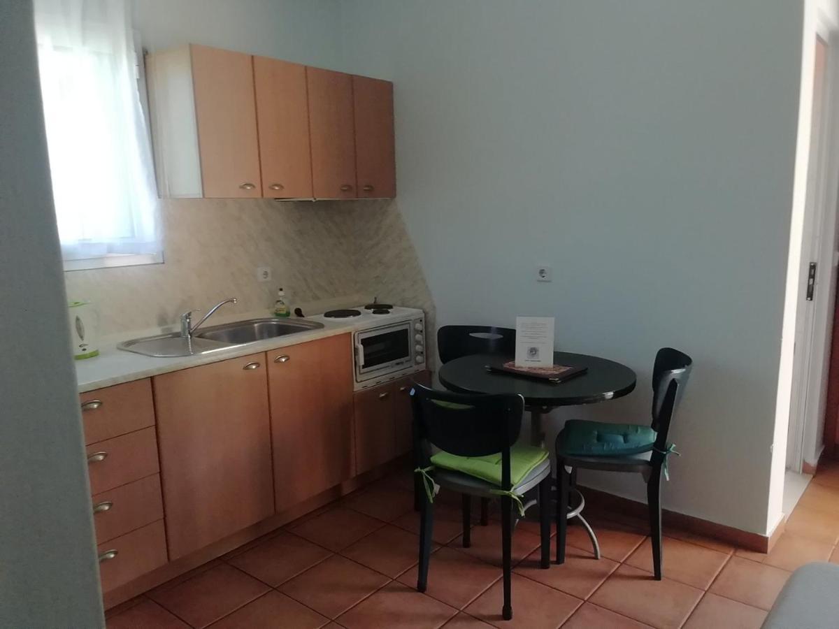 Poseidon Apartments Агиос-Гордиос Экстерьер фото